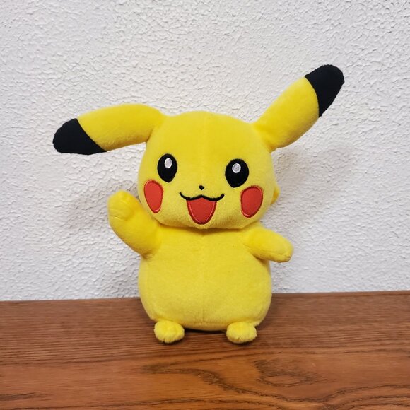Plush Pikachu Pokemon 7" Stuffed Animal 2013 - Picture 1 of 7